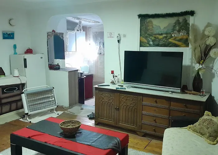 Balkan Rose Cottage